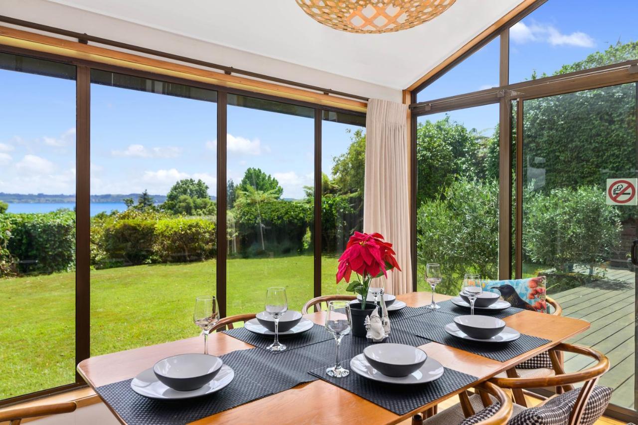 The Bird House - Kawaha Point, Rotorua. Stylish Six Bedroom Home With Space, Views And Relaxed Atmosphere Extérieur photo