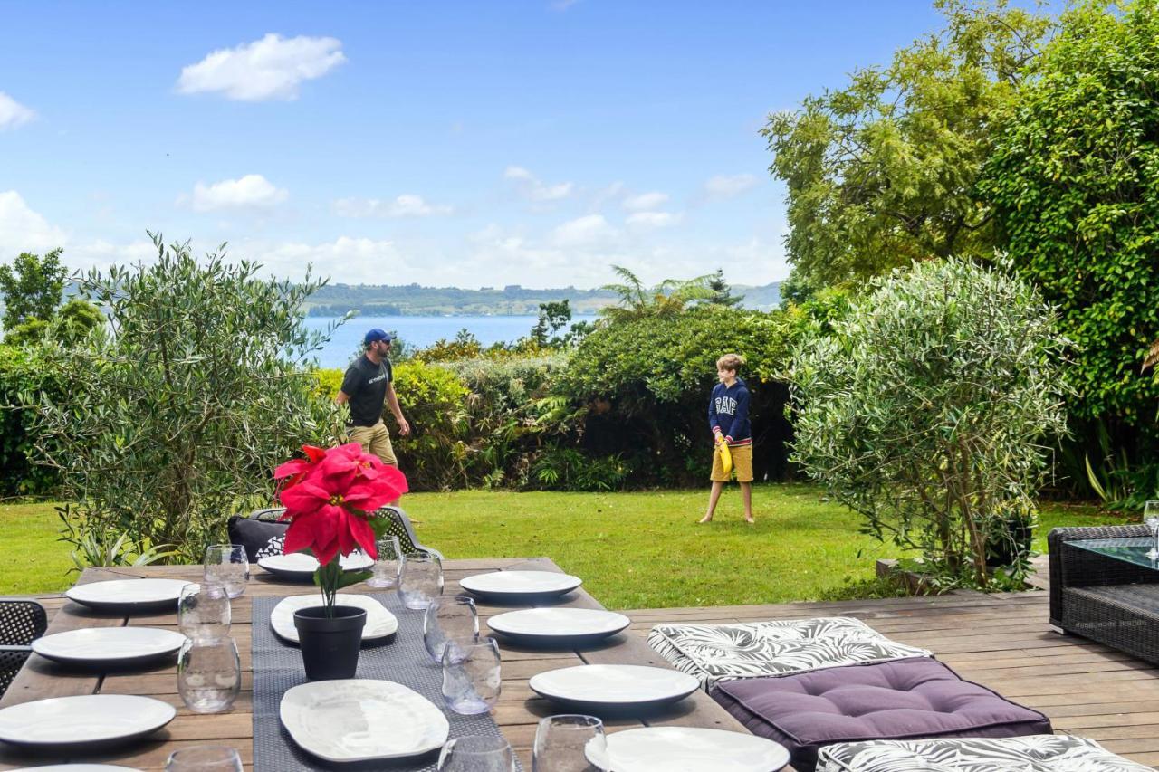 The Bird House - Kawaha Point, Rotorua. Stylish Six Bedroom Home With Space, Views And Relaxed Atmosphere Extérieur photo